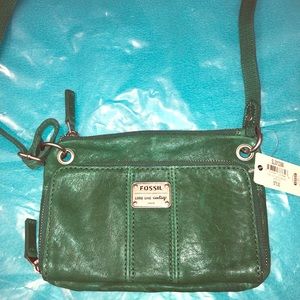 Crossbody green Fossil bag.
